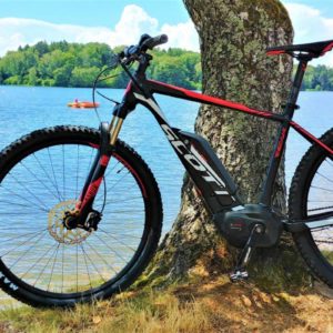 VTT Scott semi suspendus activital lac des settons