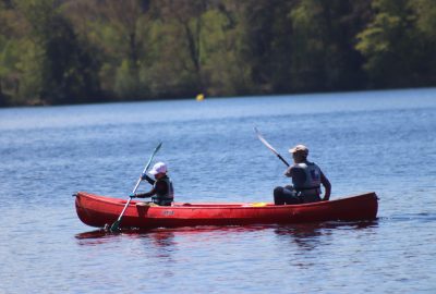 Location de Canoë 4 places sur le lac des Settons