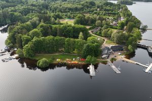 Cousinade et réunion de famille, sur le lac des Settons, au domaine Activital