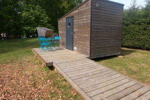 Hébergement en cabane accessible aux PMR au lac des Settons, Morvan