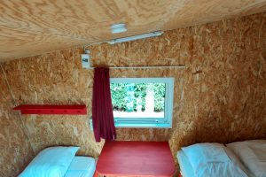 Hébergement en cabane accessible aux PMR au lac des Settons, Morvan