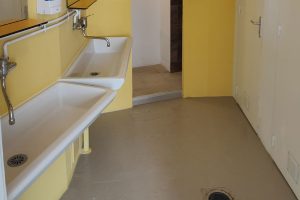 Hébergement dans une chambre cabine, au dessus du lac des Settons, Morvan