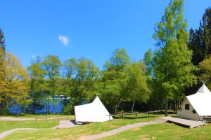 Hébergement en Tipi au lac des Settons, Morvan