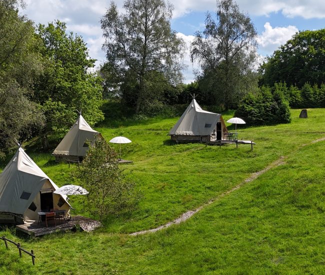 Hébergement en Tipi au lac des Settons, Morvan