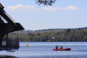 Location de canoë sur le lac des Settons, Morvan