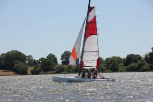 Séjour Initiation à la voile sur le lac des Settons