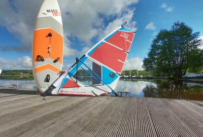Location de planche à voile sur le lac des Settons